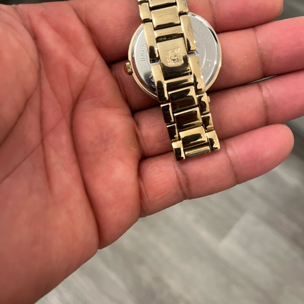 Women’s Anne Klein watch quartz - Picture 4 of 4
